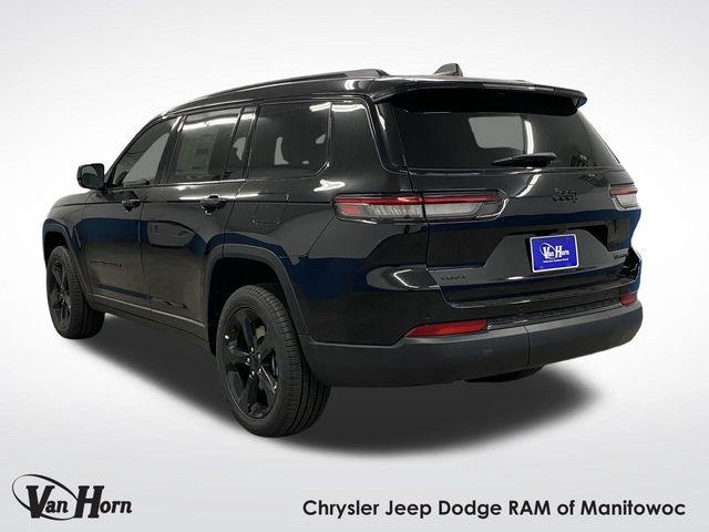 2025 Jeep Grand Cherokee Limited photo 3