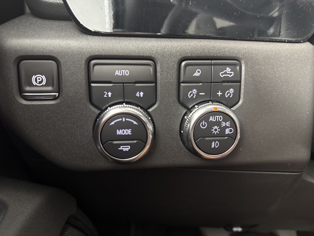 2025 Gmc Sierra 1500 SLT photo 19