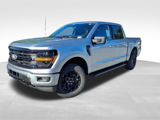 2025 Ford F-150 XLT photo 2