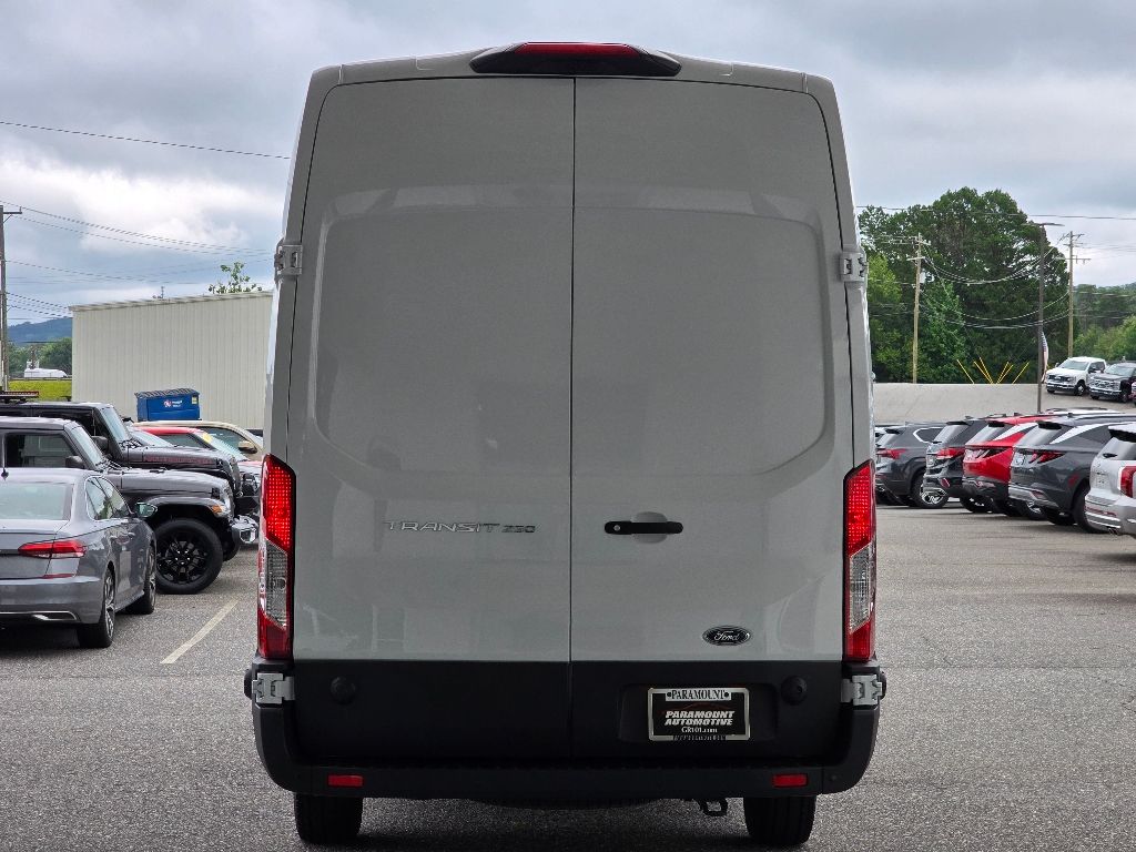 2024 Ford Transit Cargo Van photo 22