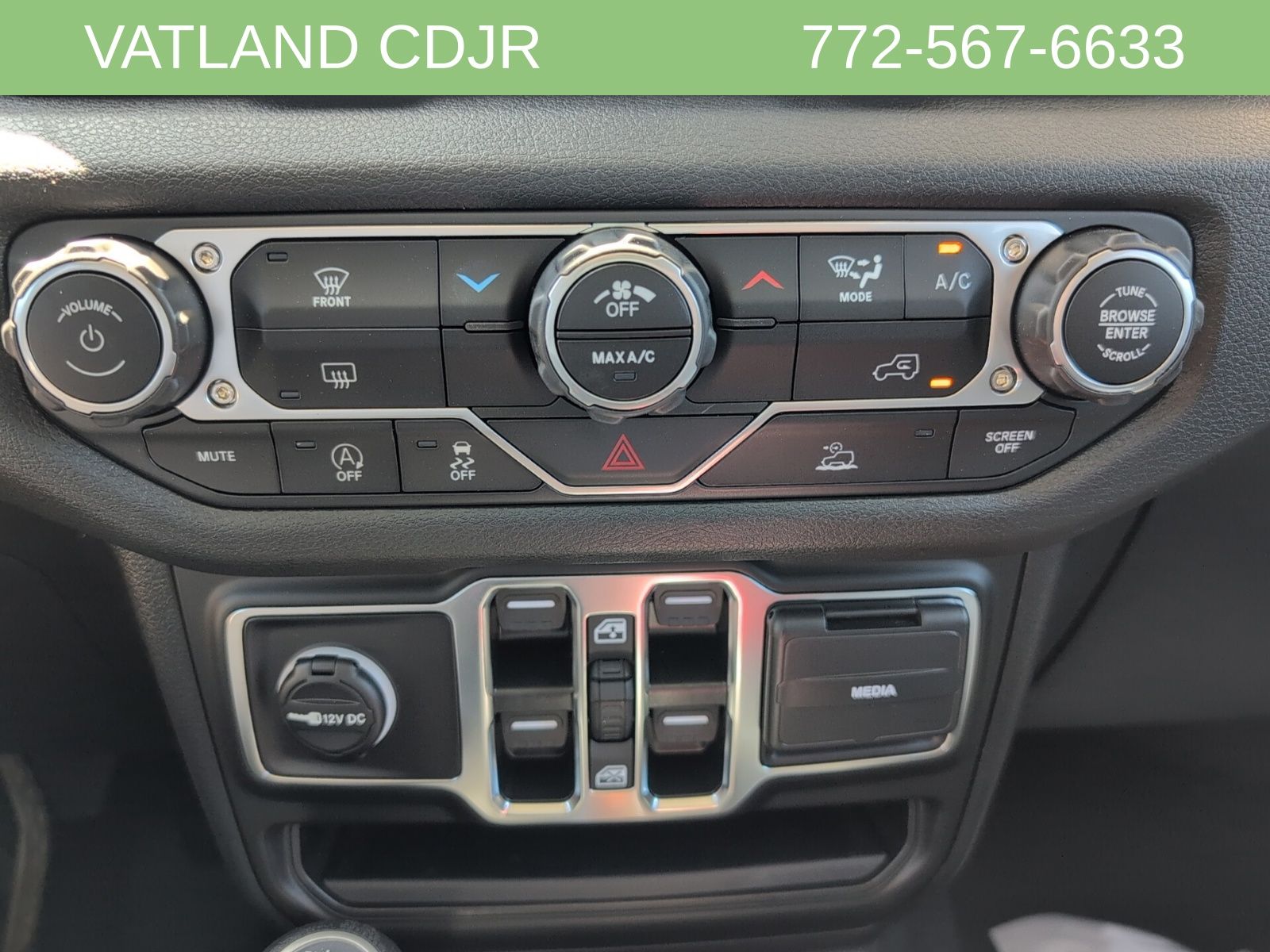 2025 Jeep Gladiator Sport S photo 21