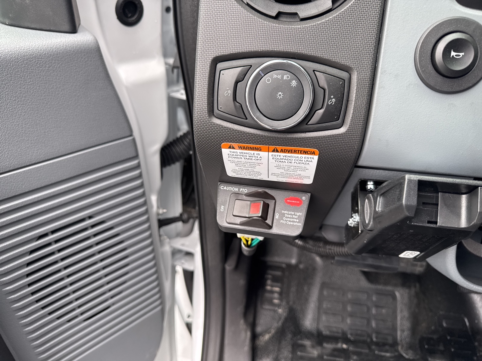 2026 Ford F-750 photo 15