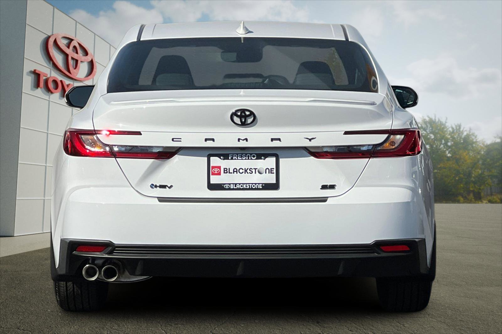 2025 Toyota Camry LE photo 3