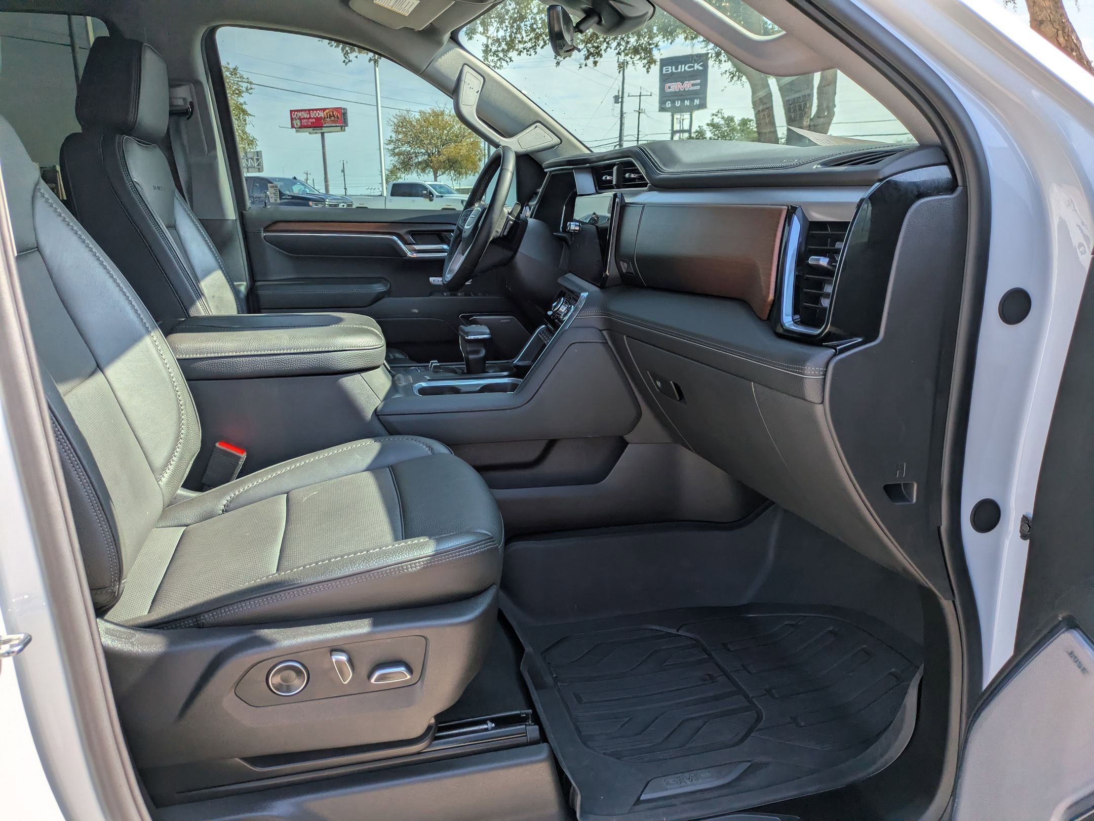 2024 Gmc Sierra 1500 Denali photo 28