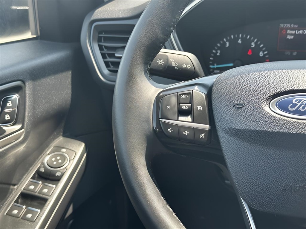 2022 Ford Escape SE photo 6