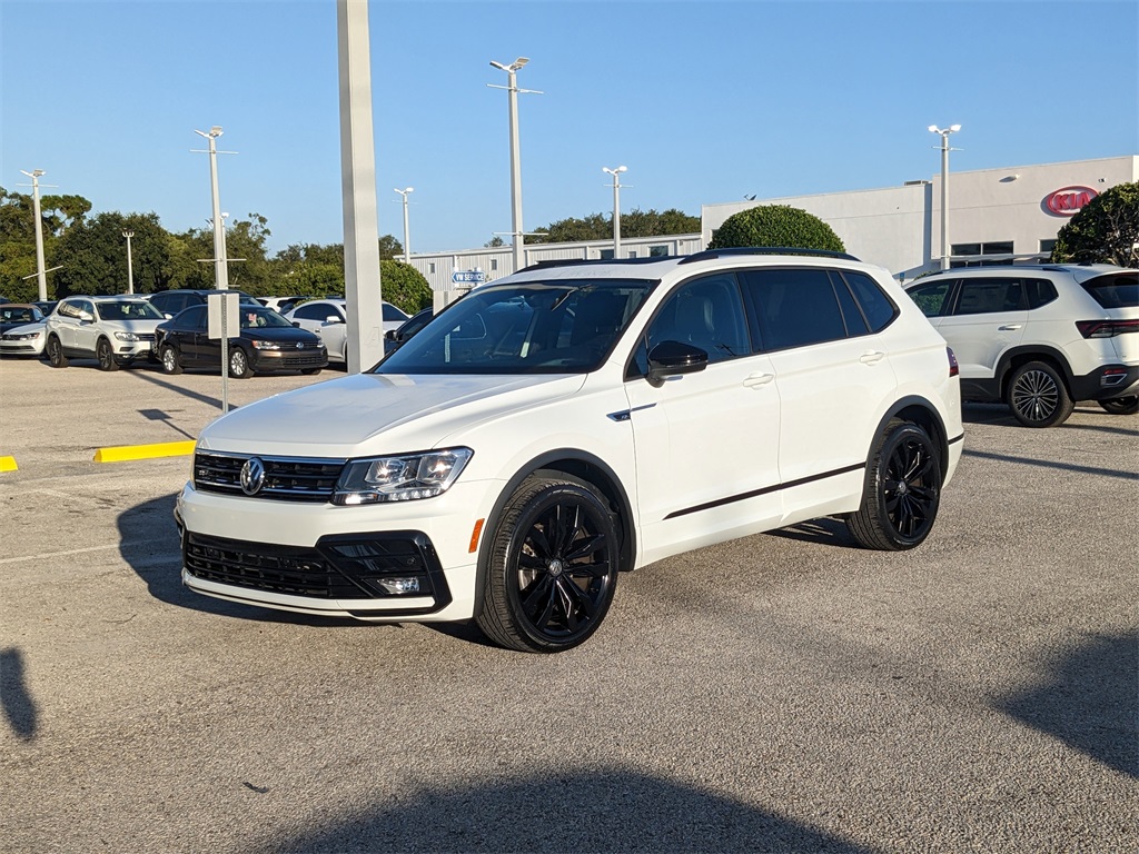 2021 Volkswagen Tiguan SE R-Line Black photo 2