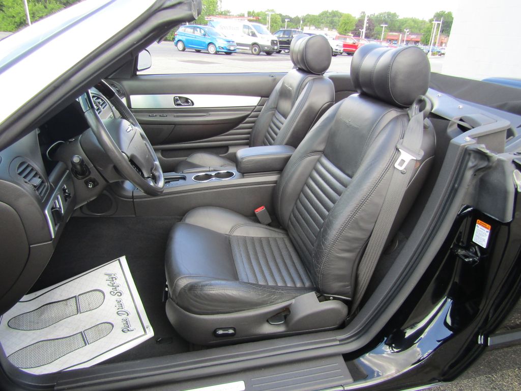 2002 Ford Thunderbird Base photo 25