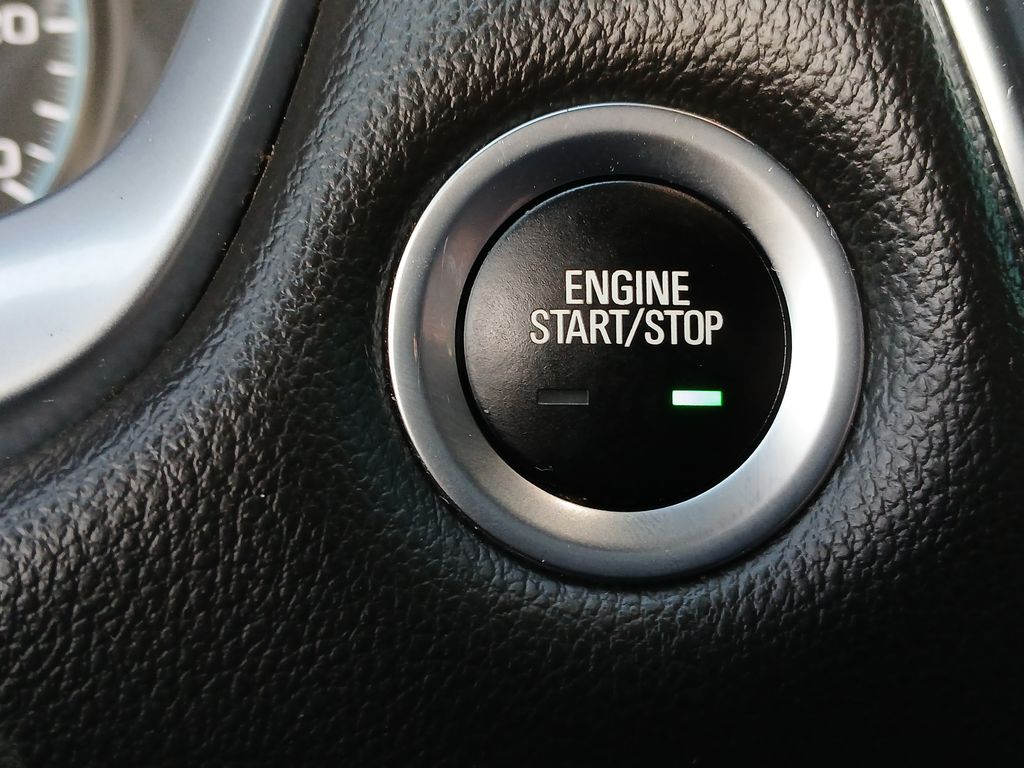 2020 Chevrolet Traverse LS photo 16