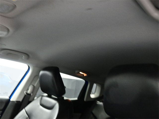 2022 Jeep Compass Latitude photo 2