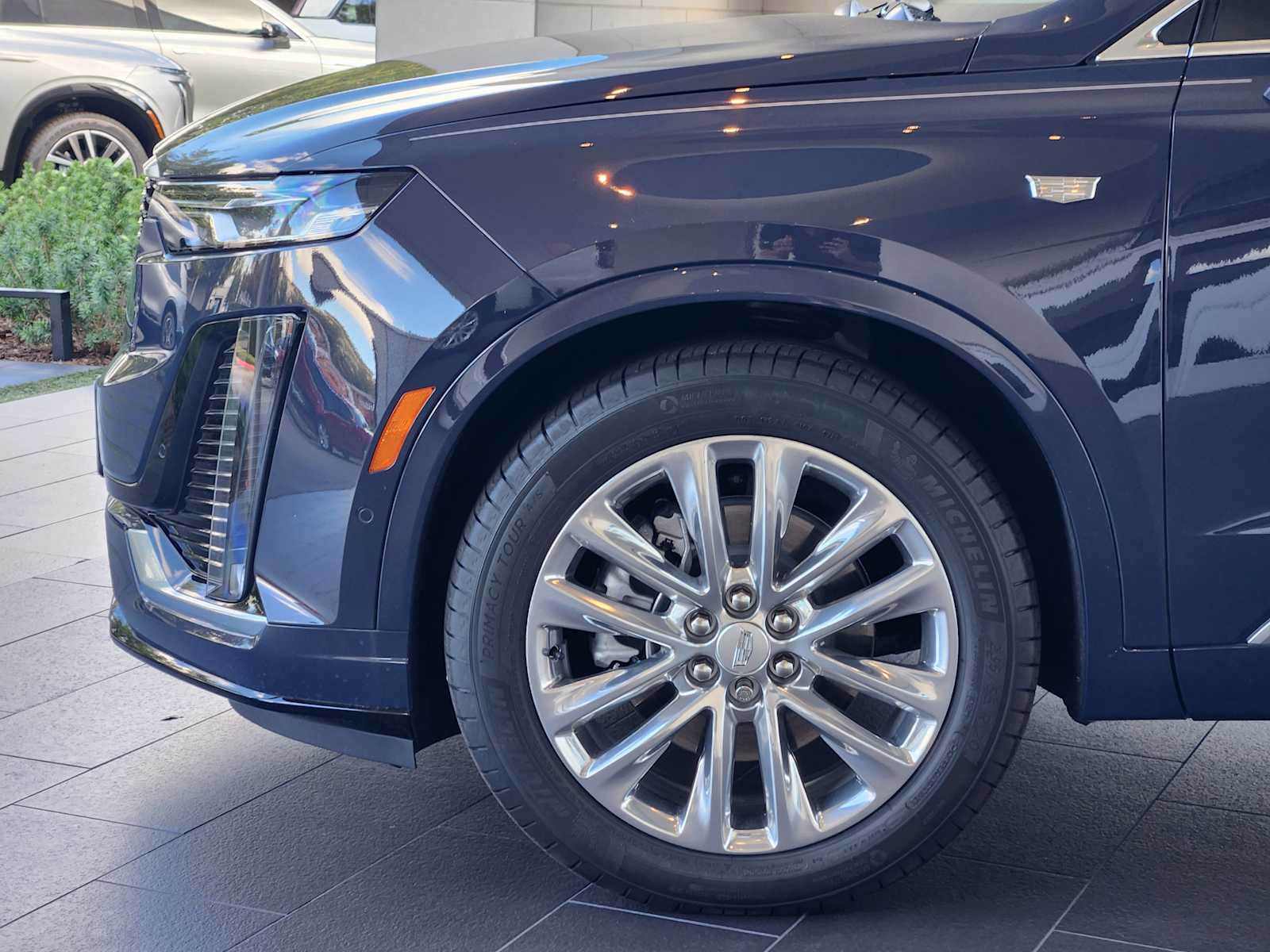 2025 Cadillac XT6 Premium Luxury photo 5