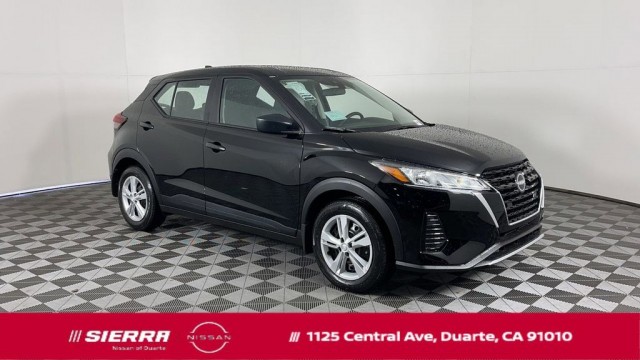 2025 Nissan Kicks S