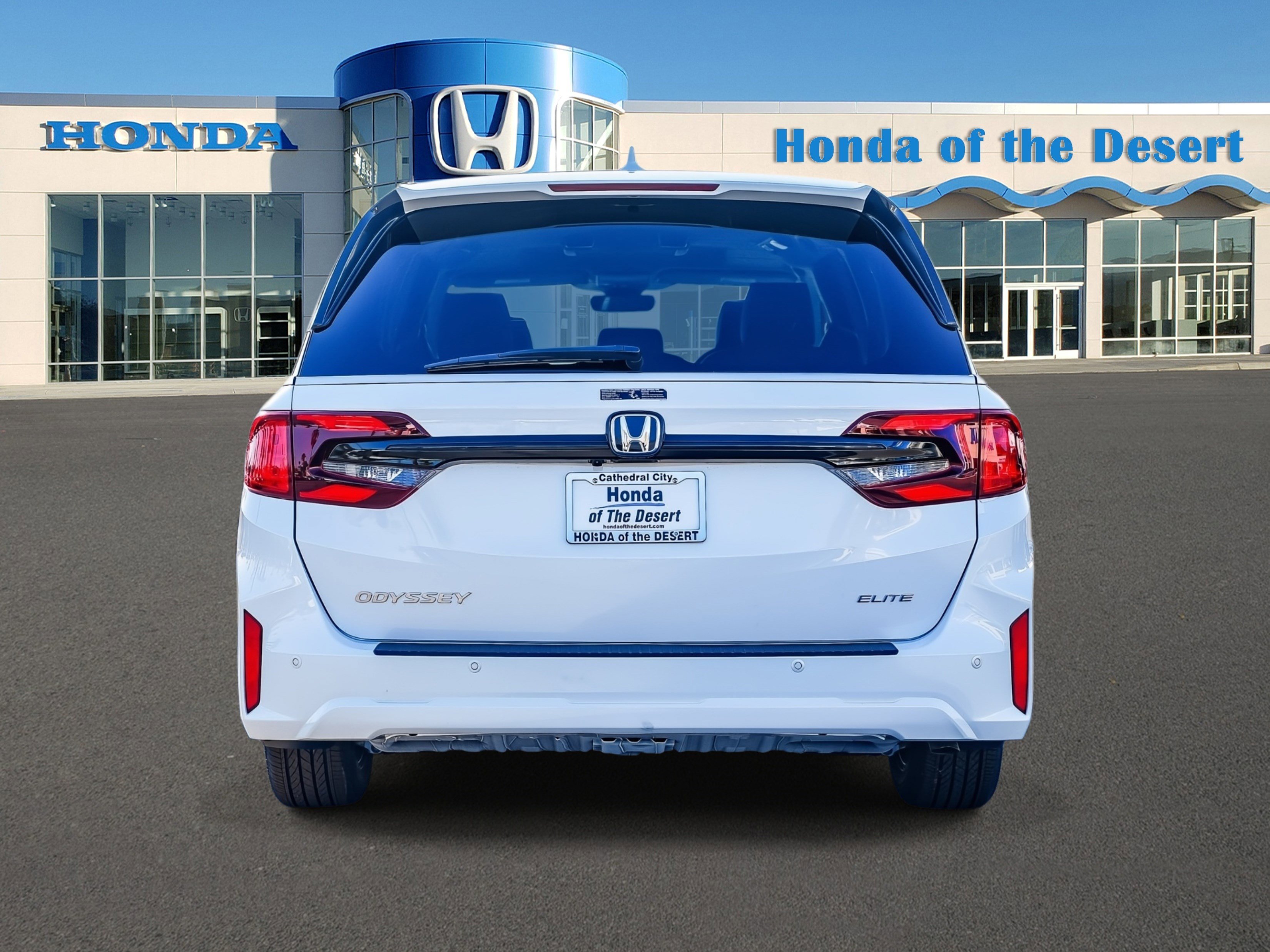 2026 Honda Odyssey Elite photo 2