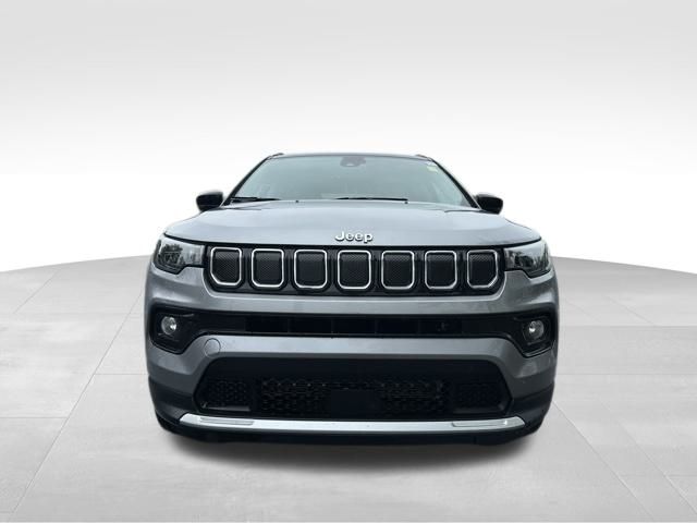 2022 Jeep Compass Limited photo 13
