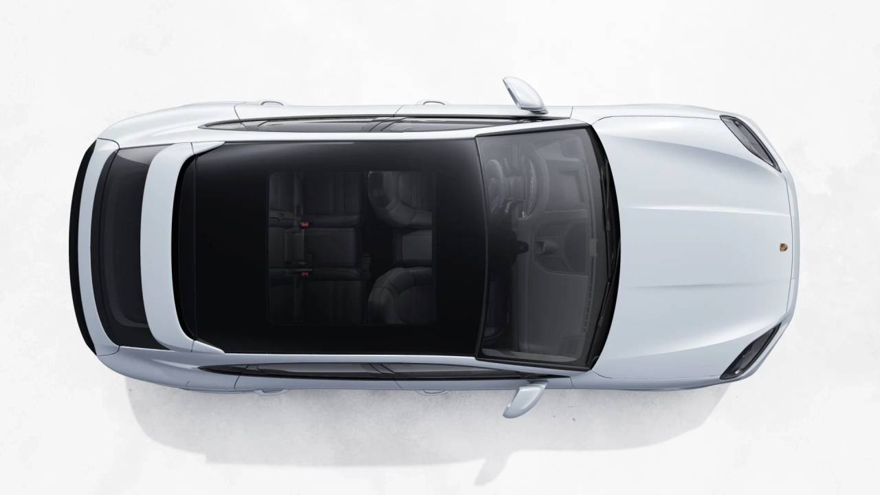 2026 Porsche Cayenne GTS Coupe photo 4