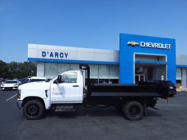 2024 Chevrolet Silverado 5500HD Work Truck photo 2