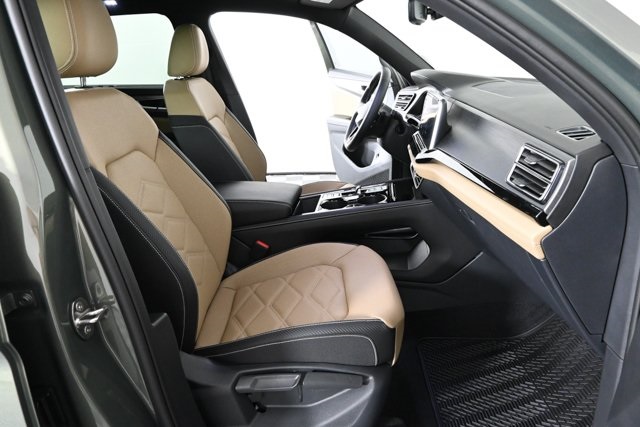2026 Volkswagen Atlas Cross Sport SE Technology photo 12