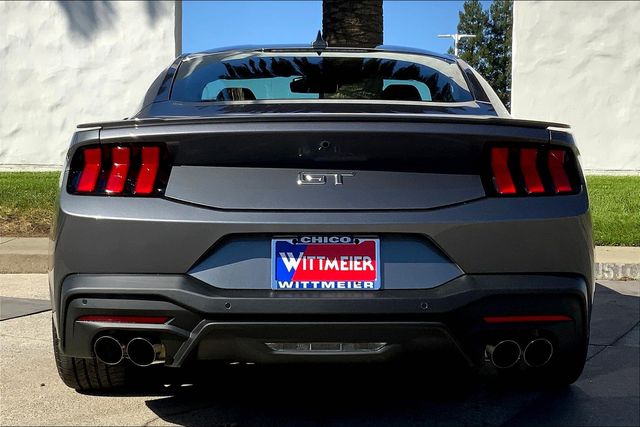 2025 Ford Mustang GT Premium photo 4