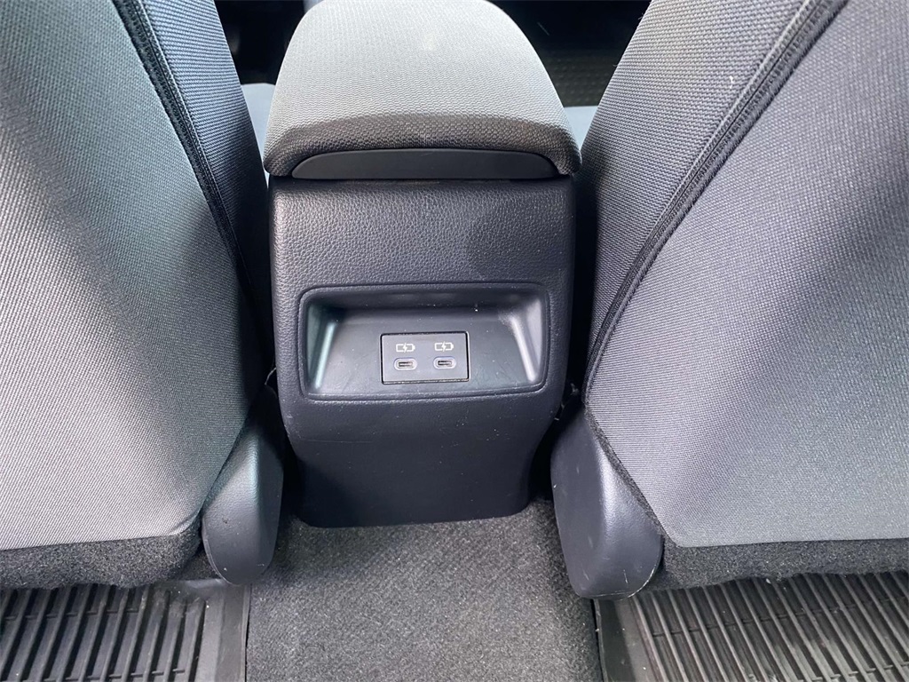 2023 Toyota Corolla LE photo 10