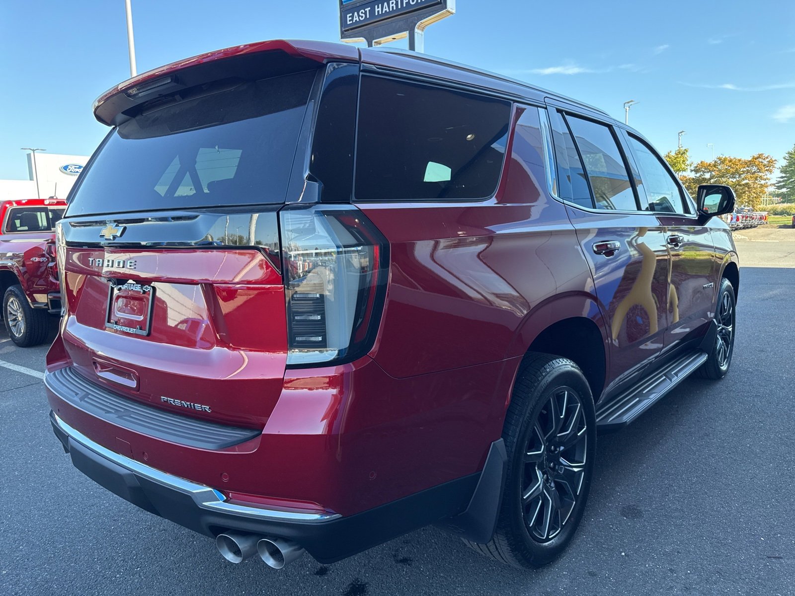 2025 Chevrolet Tahoe Premier photo 4
