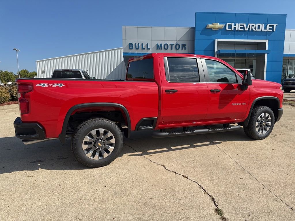 2025 Chevrolet Silverado 2500HD Custom's photo
