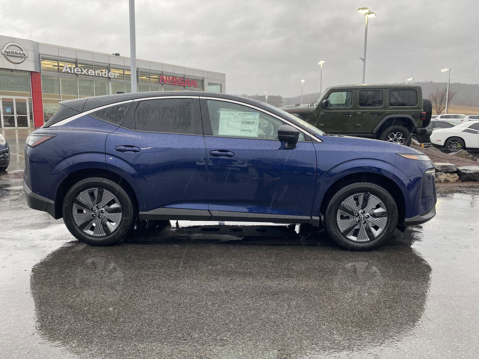 2025 Nissan Murano SL photo 2