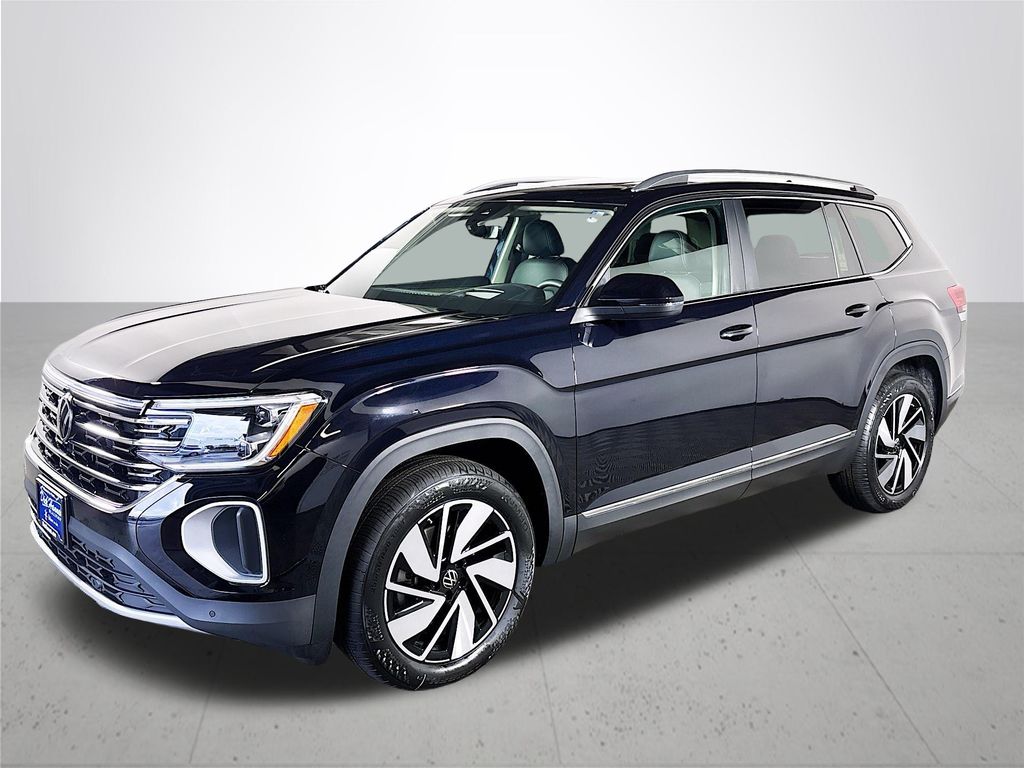 2025 Volkswagen Atlas SEL photo 2