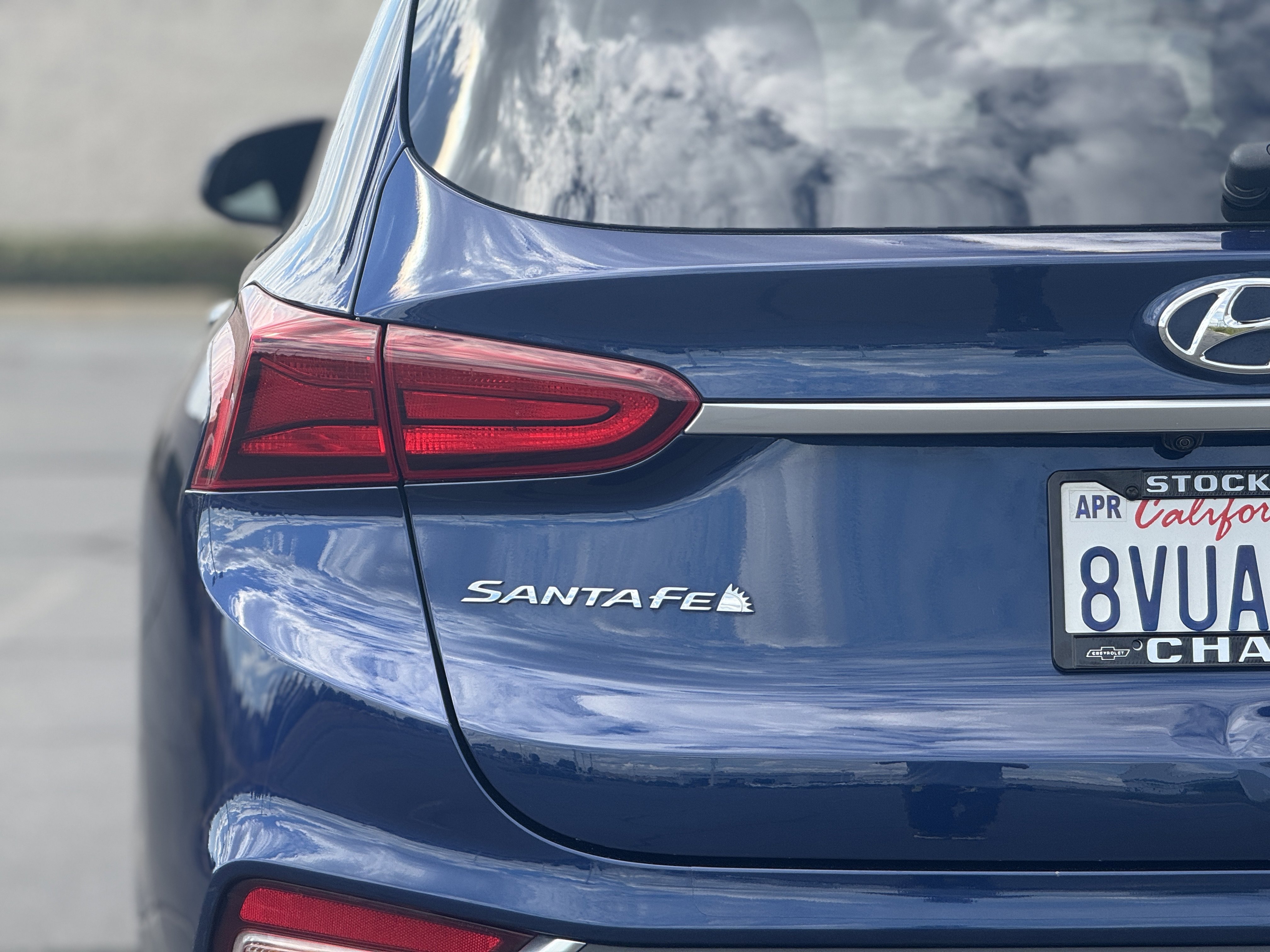 2020 Hyundai Santa Fe SEL photo 2