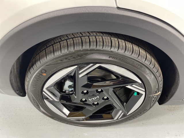 2025 Kia K4 EX photo 10