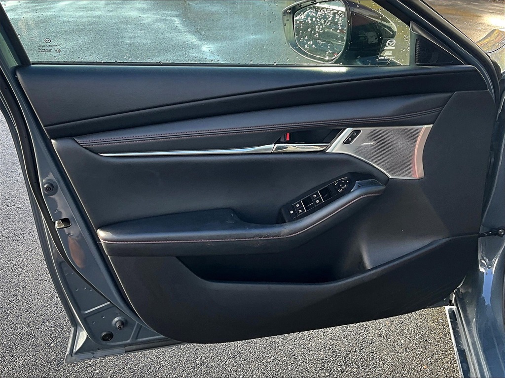 2023 Mazda Mazda3 2.5 s Carbon photo 9