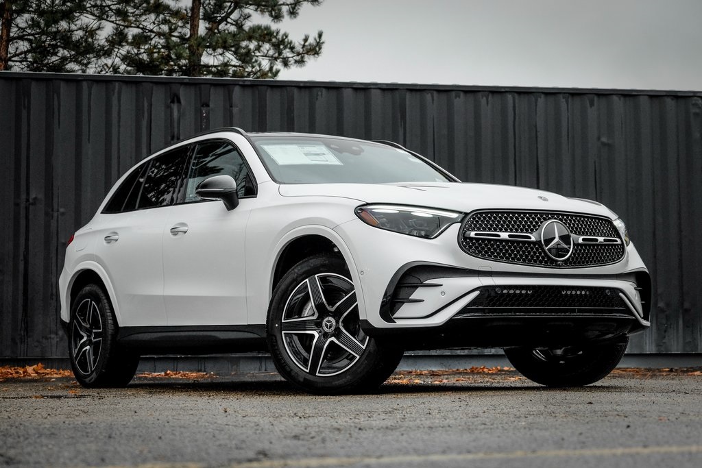 2026 Mercedes-Benz GLC Base's photo