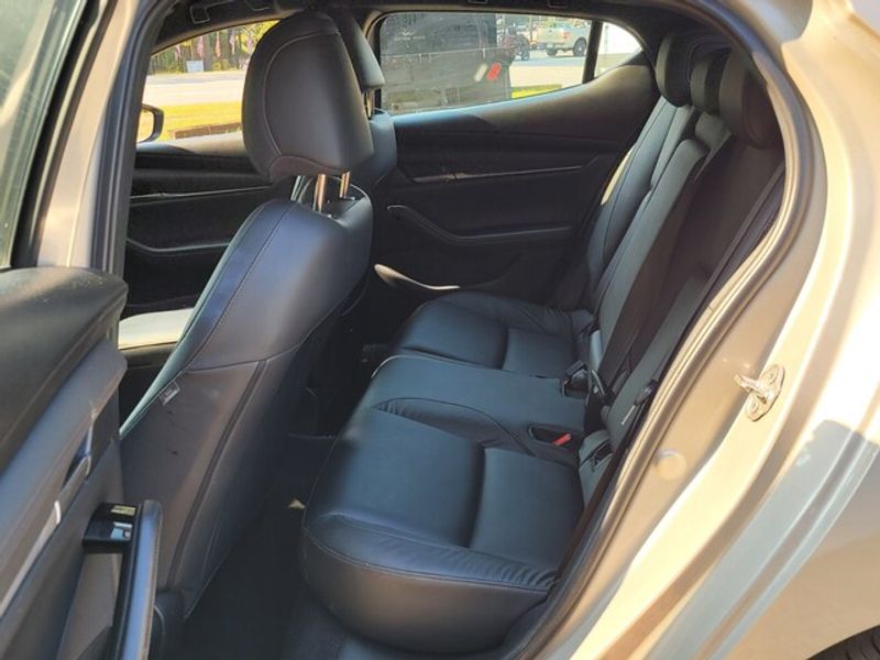 2024 Mazda Mazda3 Hatchback 2.5 Select Sport photo 6
