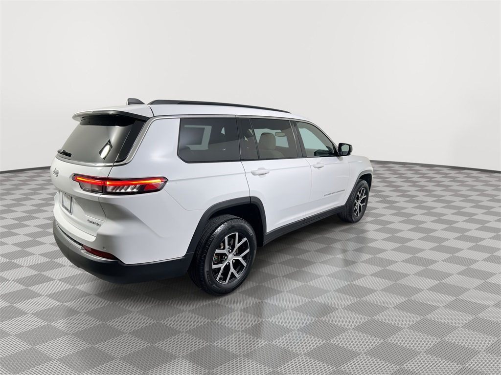 2024 Jeep Grand Cherokee Limited photo 4