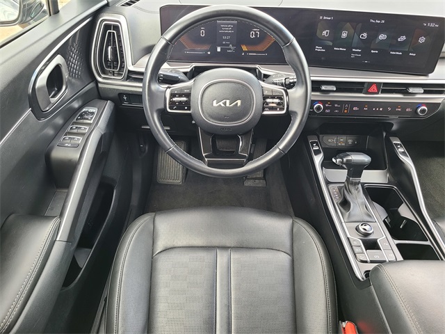 2024 Kia Sorento S photo 27