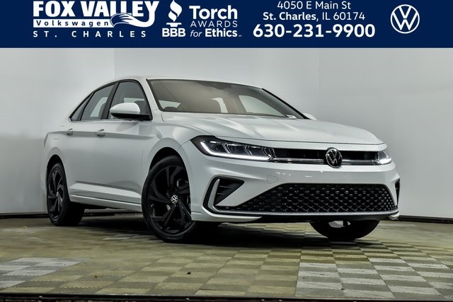 2025 Volkswagen Jetta SE's photo