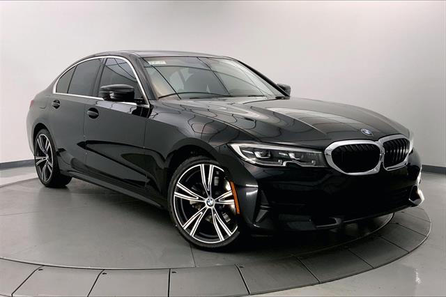 2019 BMW 3 Series 330i's photo