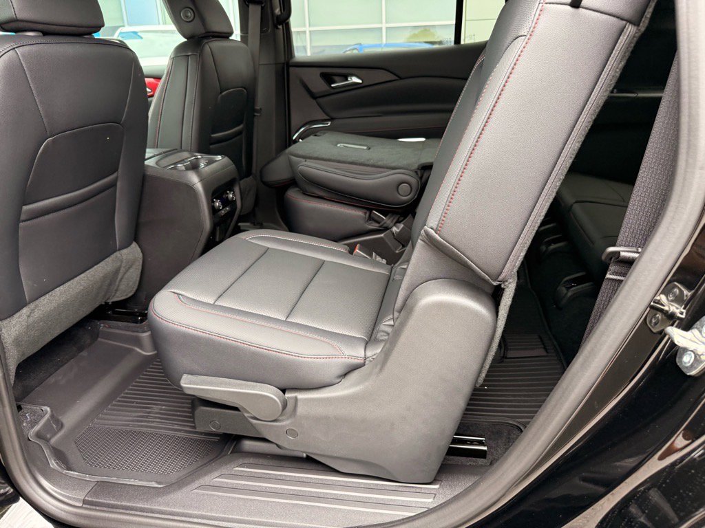 2026 Chevrolet Traverse Z71 photo 6