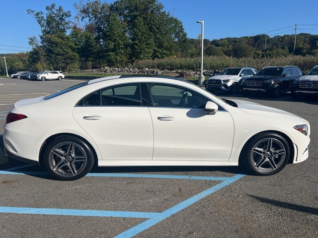 2023 Mercedes Benz CLA 250 4MATIC photo 4