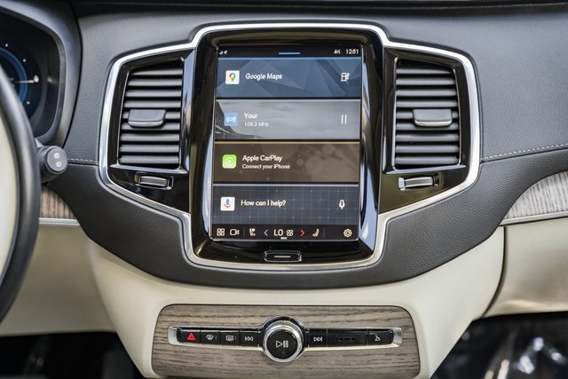 2023 Volvo XC90 Recharge Ultimate photo 16