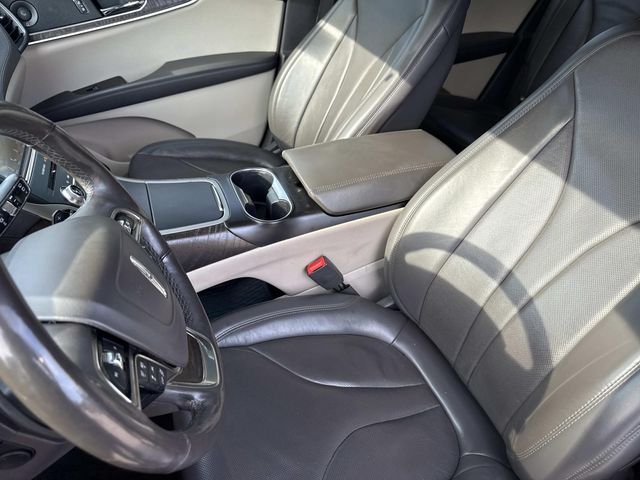 2019 Lincoln Nautilus Reserve photo 15