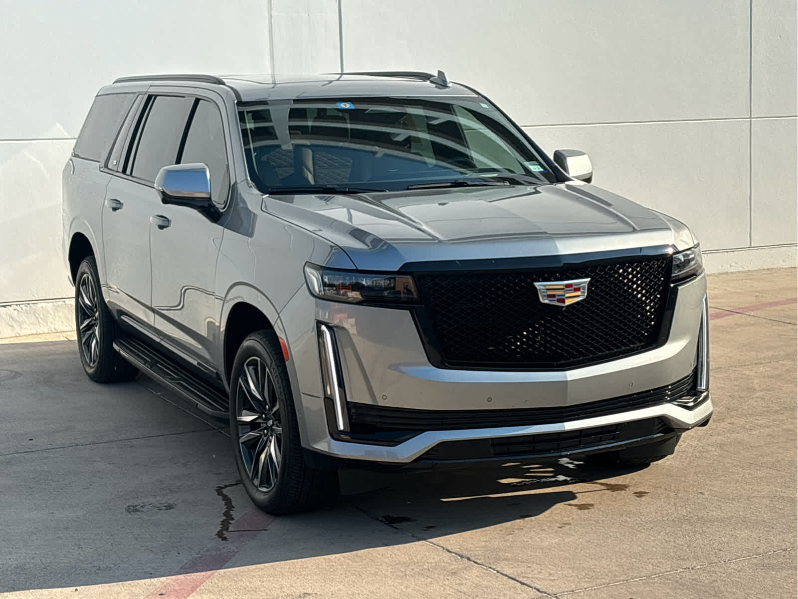 2023 Cadillac Escalade ESV Sport photo 3