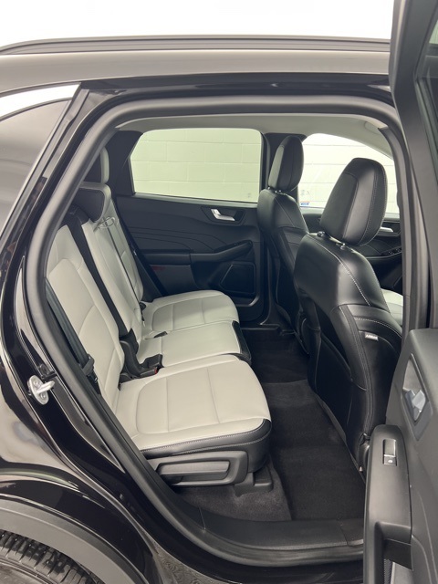 2023 Ford Escape Platinum photo 18