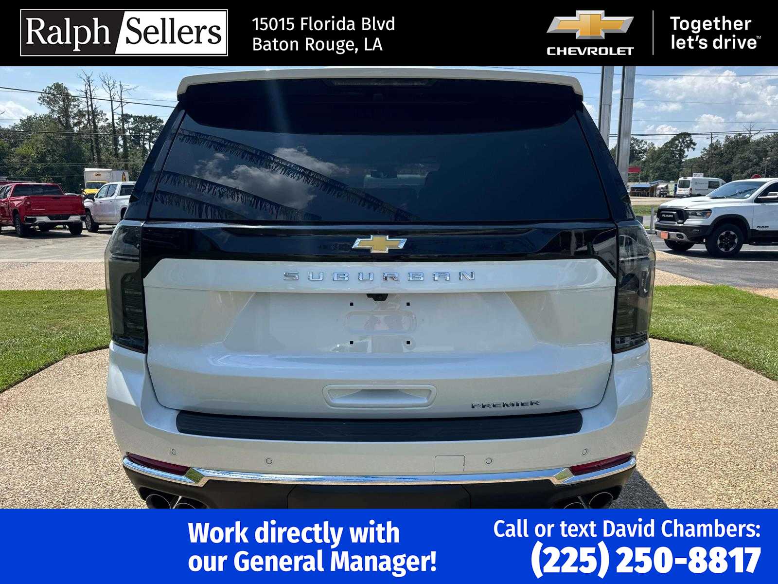 2025 Chevrolet Suburban Premier photo 5