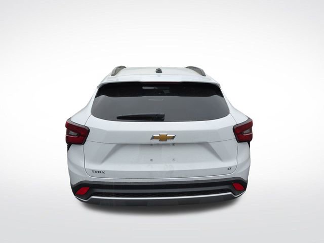 2025 Chevrolet Trax LT photo 4