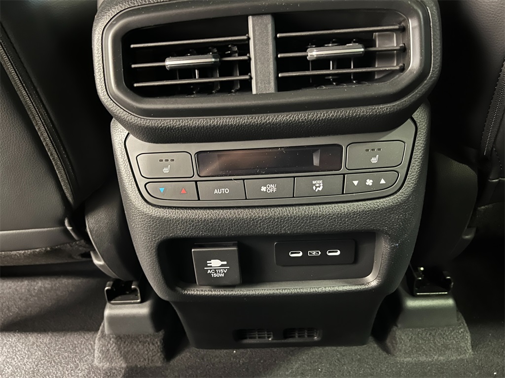 2025 Honda Pilot Black Edition photo 23