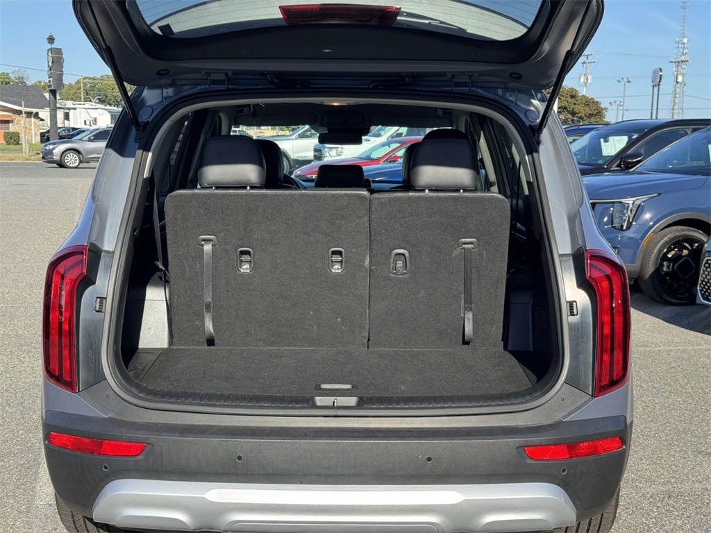 2022 Kia Telluride LX photo 27