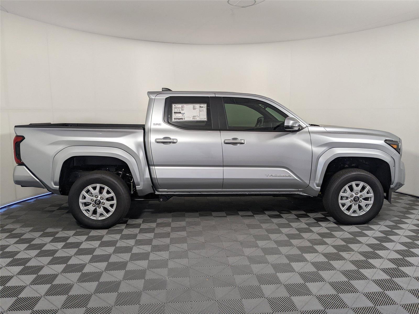 2025 Toyota Tacoma SR5 Double Cab photo 21