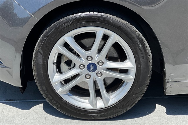 2018 Ford Fusion SE photo 30
