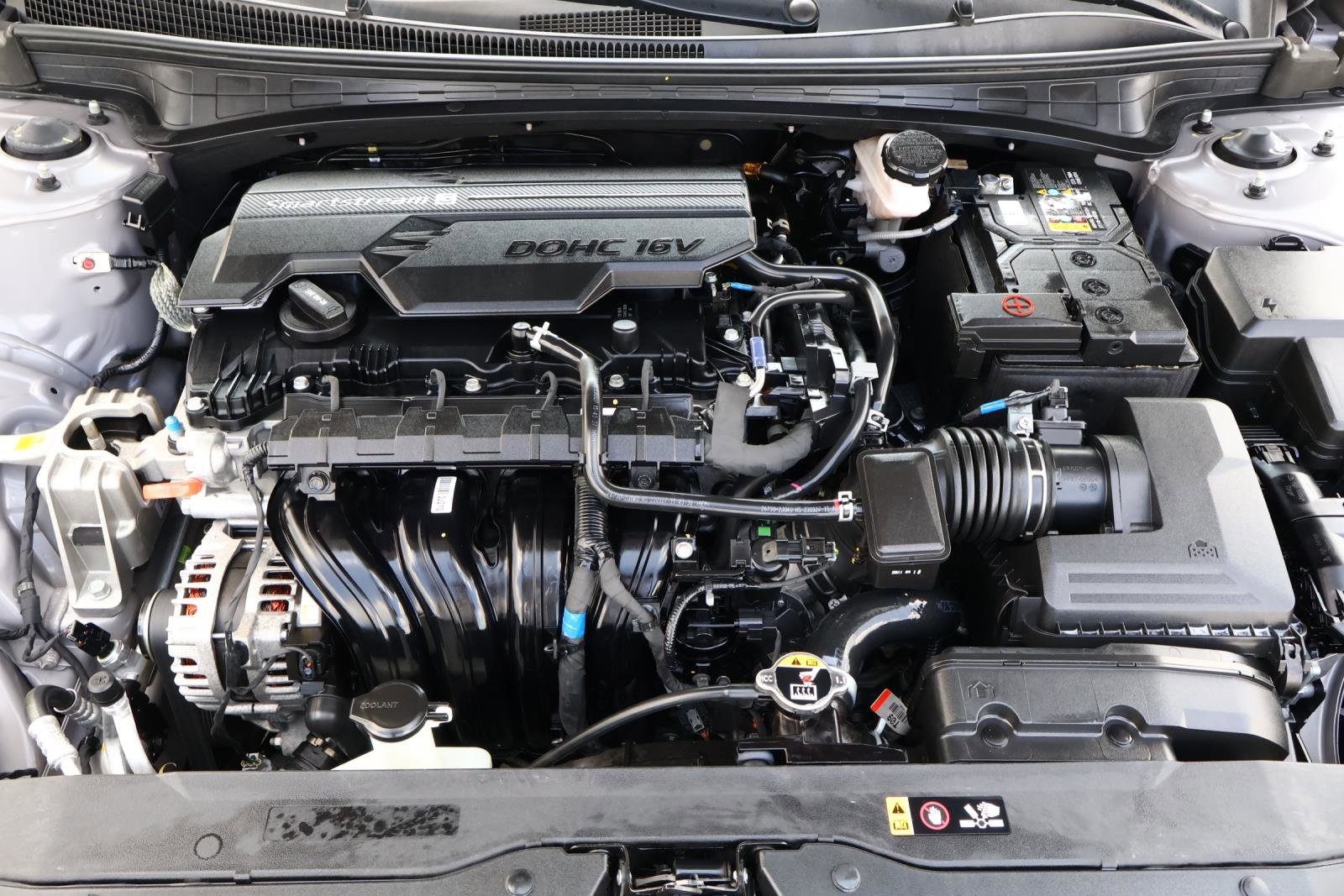 2023 Hyundai Elantra SE photo 20