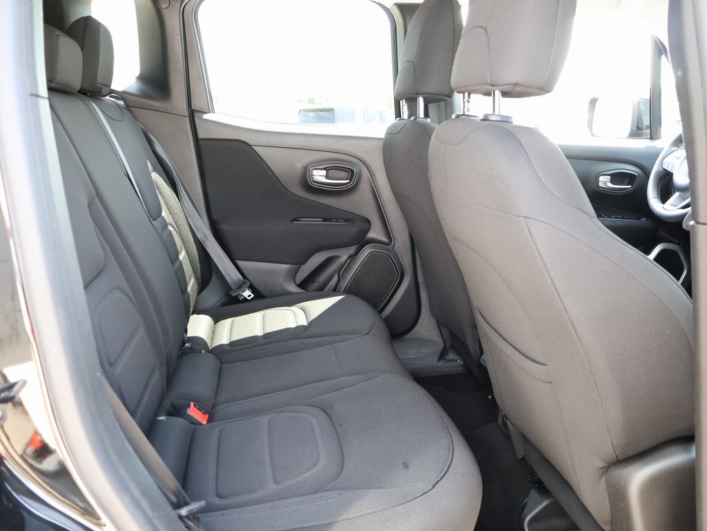 2020 Jeep Renegade Latitude photo 11