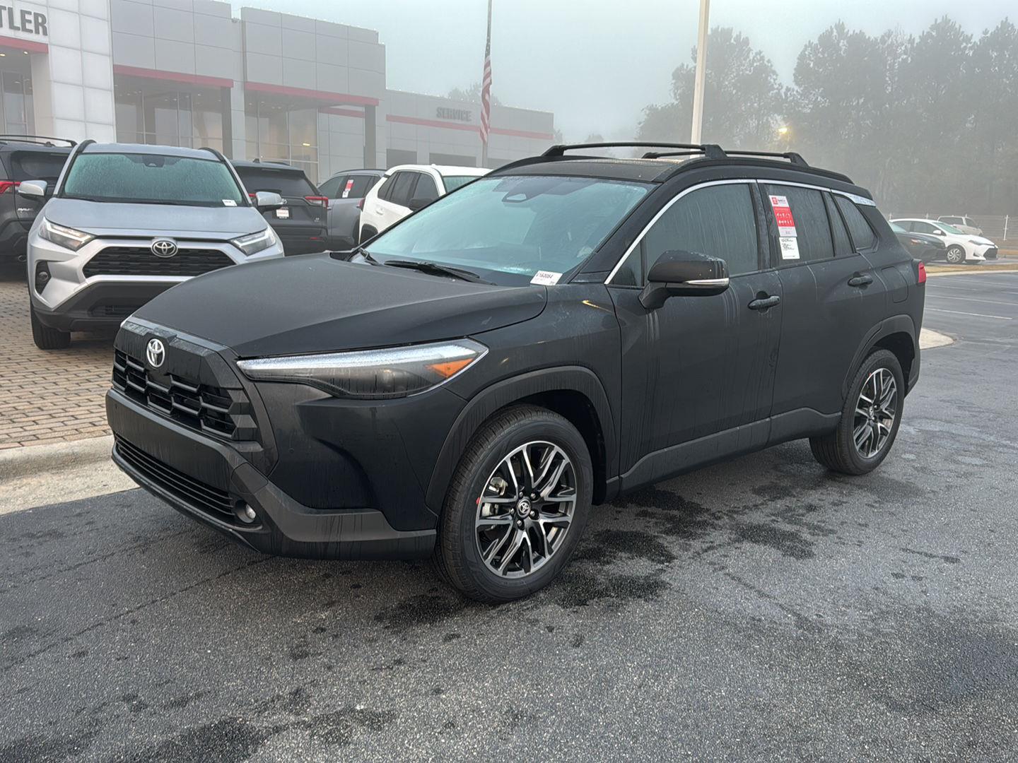 2026 Toyota Corolla Cross XLE's photo